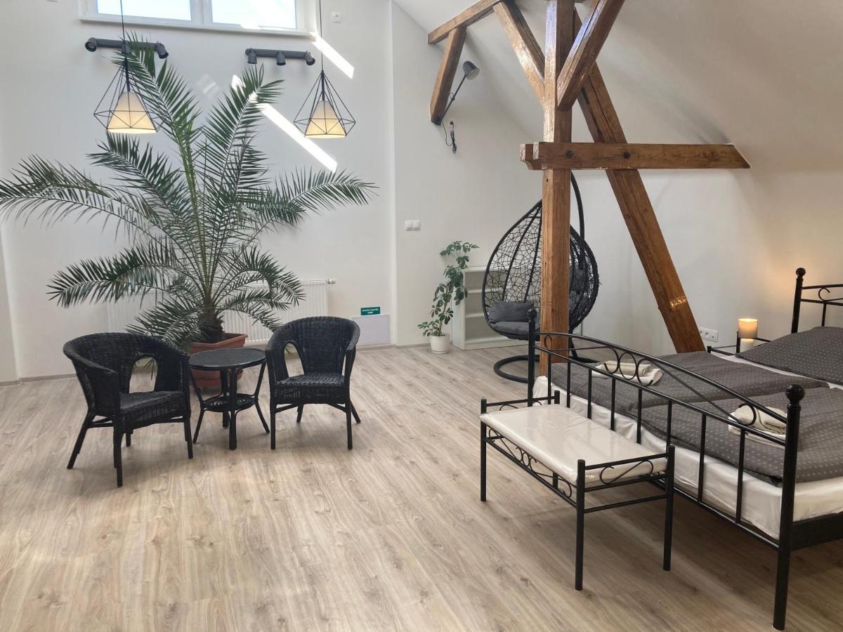 Apartmany Pod Radhostem Rožnov pod Radhoštěm Eksteriør bilde